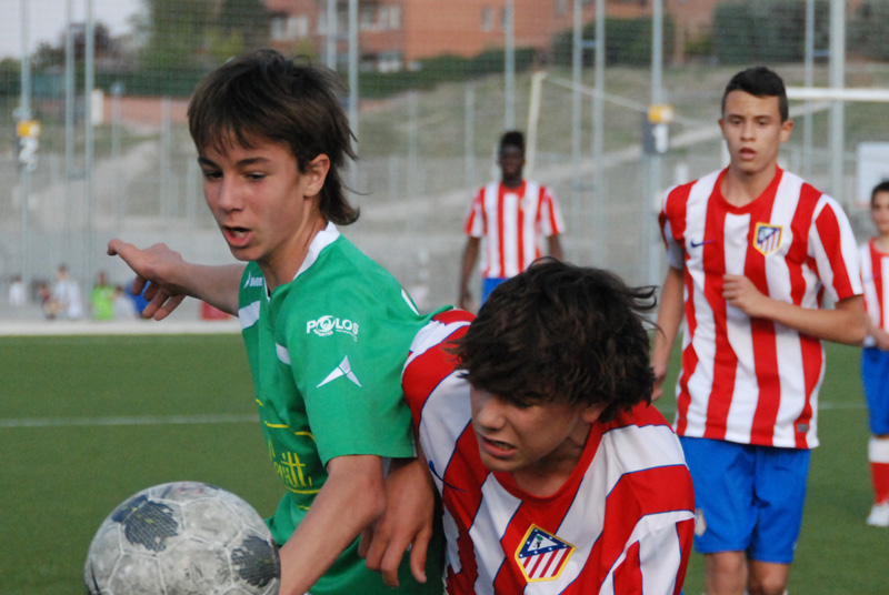Facu, an InterSoccer Madrid student, being tested at the Club Atletico de Madrid.