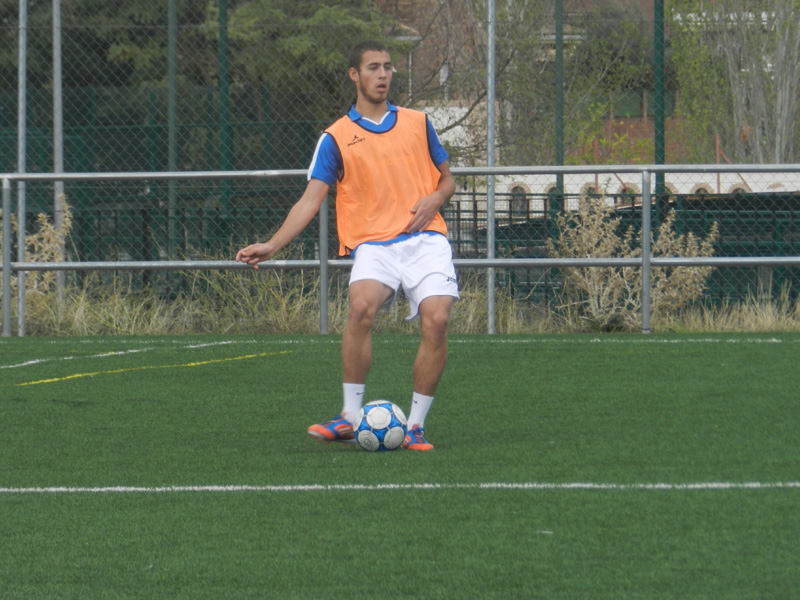 Antonio Morella débuts dans la Division d'Honneur Jeunesse de Alcobendas CFF