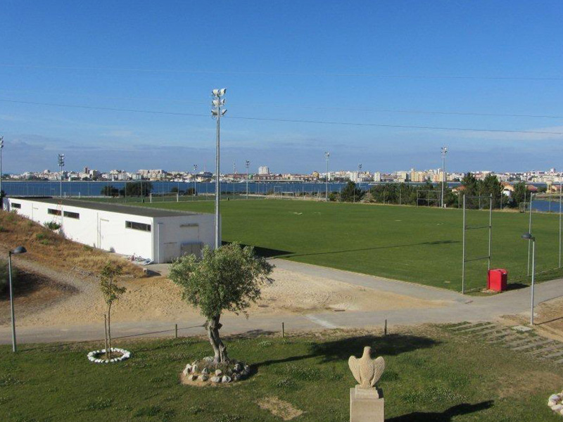 The Benfica (Sport Lisboa e Benfica), legendary world's first class Portuguese club received InterSoccer Madrid in Seixal, the awesome residency located at the edge of Tajo river.