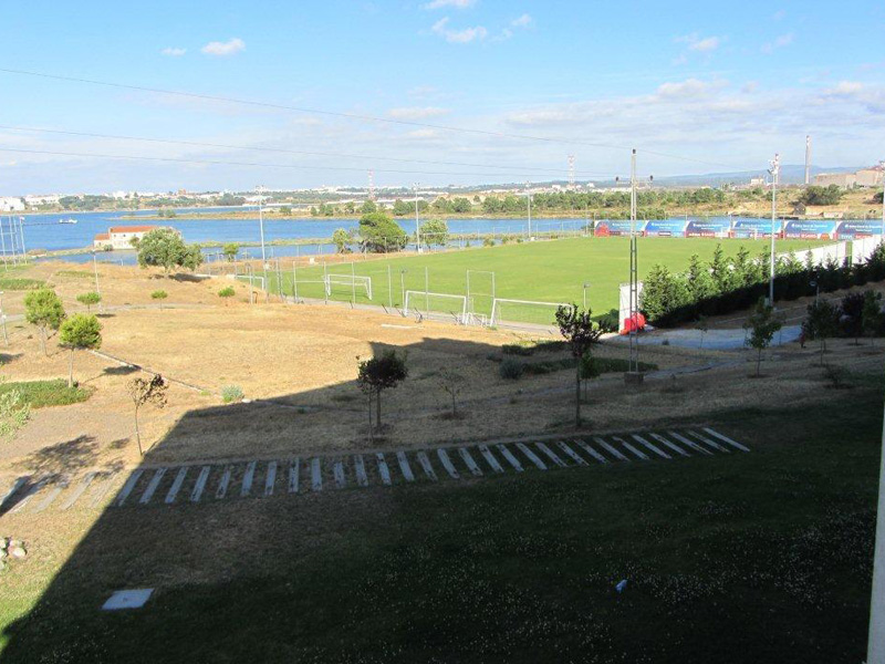 The Benfica (Sport Lisboa e Benfica), legendary world's first class Portuguese club received InterSoccer Madrid in Seixal, the awesome residency located at the edge of Tajo river.
