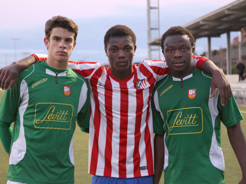 Tres alumnos de InterSoccer en la máxima competición juvenil del fútbol español