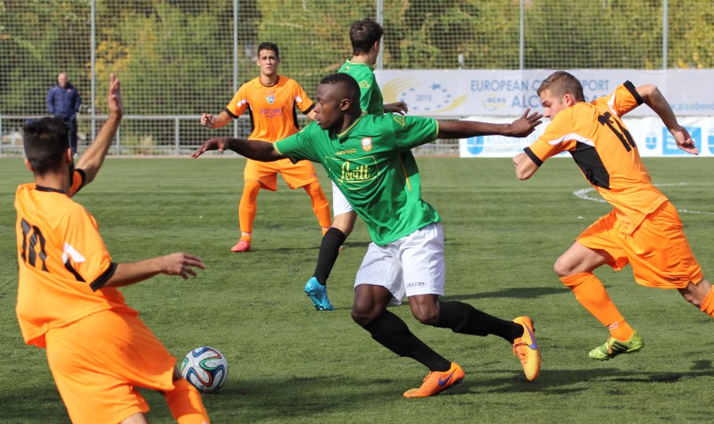 Emile Waita, alumno de Intersoccer, convocado con la selección sub/20 de Guinea-Conakry