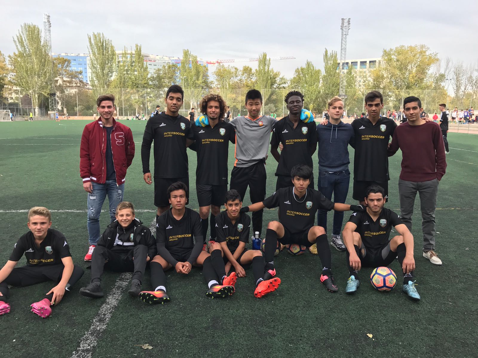Fútbol 7 - J2 Buen partido de los chicos de la academia y goleada