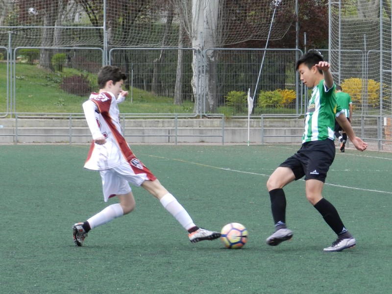 Fútbol 7 - J13 Apabullante victoria contra el SSC Academy