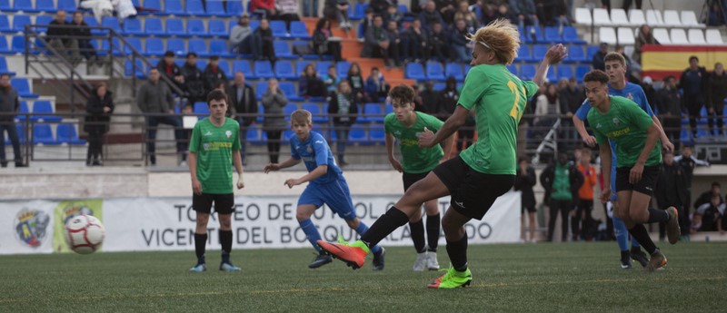 Cuartos de final del III Torneo de Fútbol Cadete Vicente del Bosque - Emocionantísimo partido contra el Getafe CF