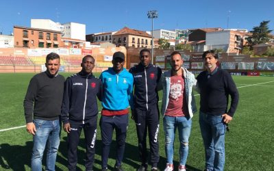 El seleccionador nacional de Guinea Ecuatorial visitó a Dorian y Ebea, los dos alumnos guineanos de INTERSOCCER Football Academy